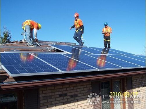 Solar panels for home usage Sonnenkollektoren für den Heimgebrauch