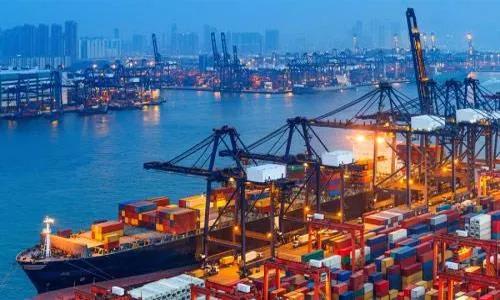 Europäische Häfen haben eine beispiellose Überlastung der Container