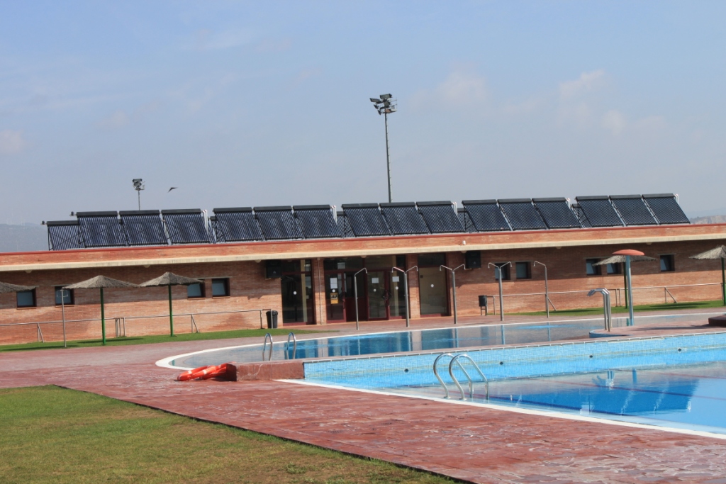 Solare Wasserheizsysteme für Schwimmbäder